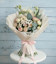 Букет цветов из:  Розы и Лизиантусы в Межозёрном