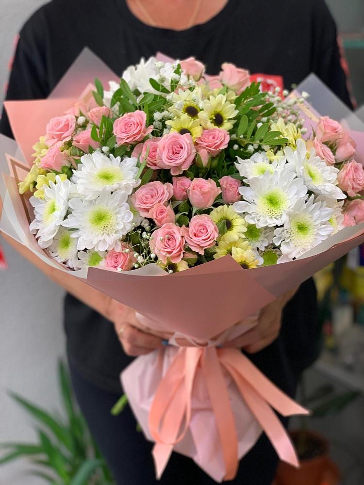 Букет цветов из: Розы и Хризантемы в Межозёрном