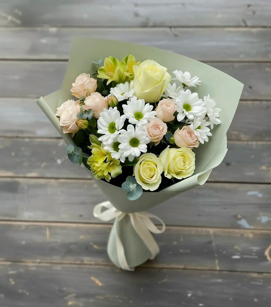 Букет цветов из: Альстромерии, Розы и Хризантемы в Межозёрном