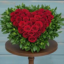 Цветочная композиция из Розы в виде сердца в Межозёрном