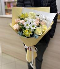 Букет цветов из:  Альстромерии, Розы и Хризантемы в Межозёрном