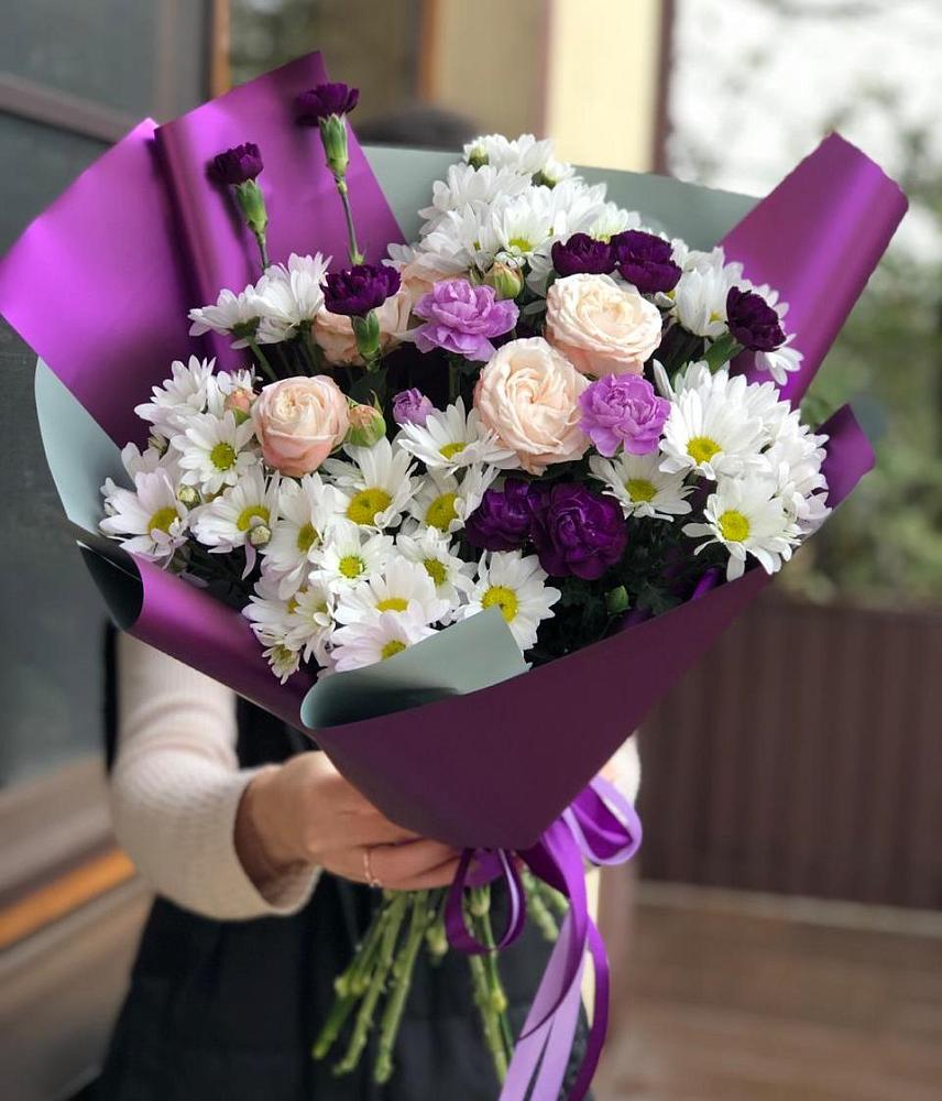 Букет цветов из: Хризантемы, Гвоздики и Розы в Межозёрном