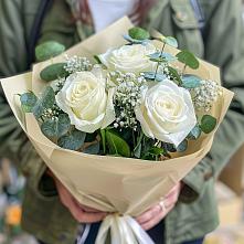 Букет цветов из:  Розы #REPLACE_PRED# Межозёрном