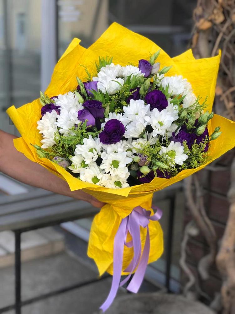 Букет цветов из: Ирисы, Хризантемы и Ромашки в Межозёрном