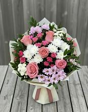 Букет цветов из:  Альстромерии, Гвоздики, Розы и Хризантемы в Межозёрном