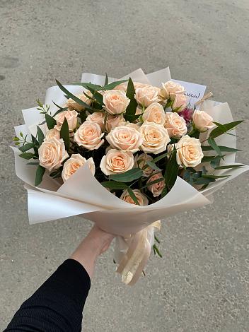 Букет Кремовые розы Латте в Межозёрном