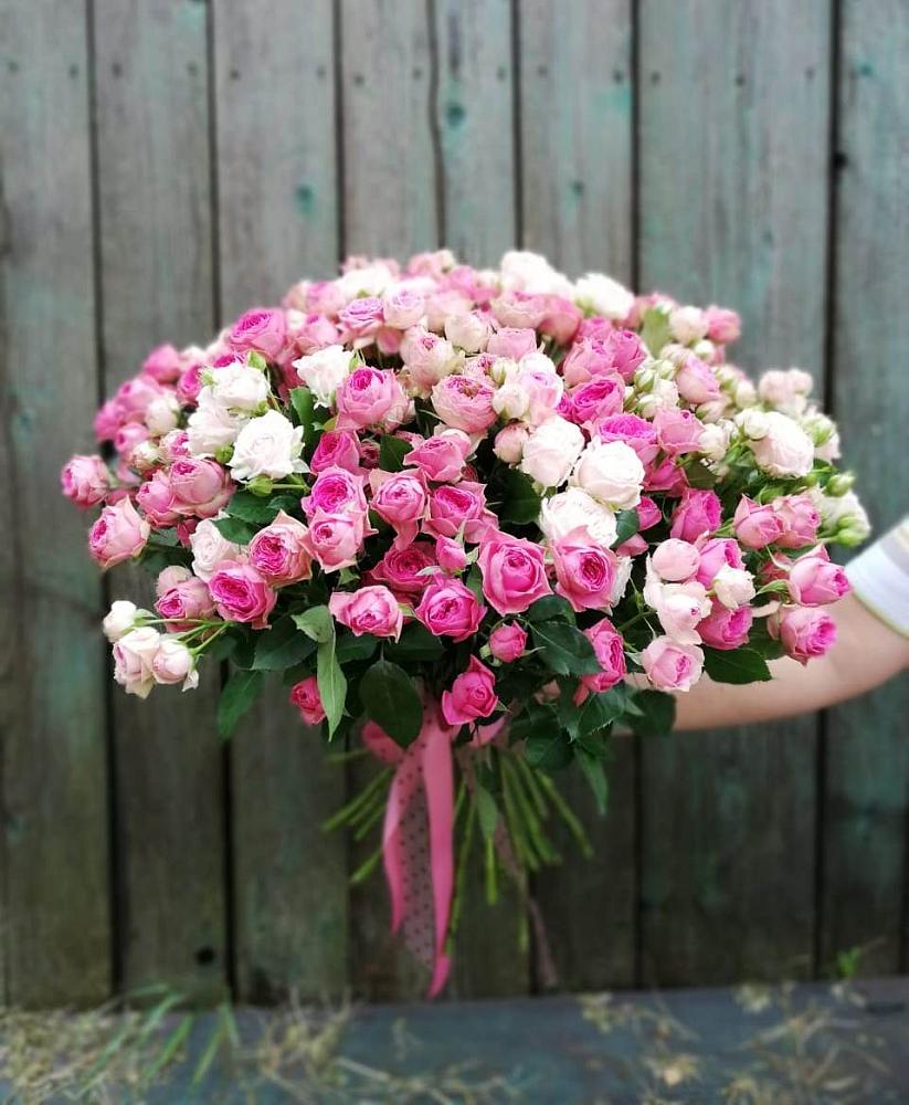 Букет Розовые кустовые розы Натали и Лав Лидия в Межозёрном