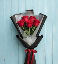 Букет цветов из:  Розы #REPLACE_PRED# Межозёрном