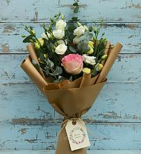 Букет цветов из:  Розы и Лизиантусы в Межозёрном